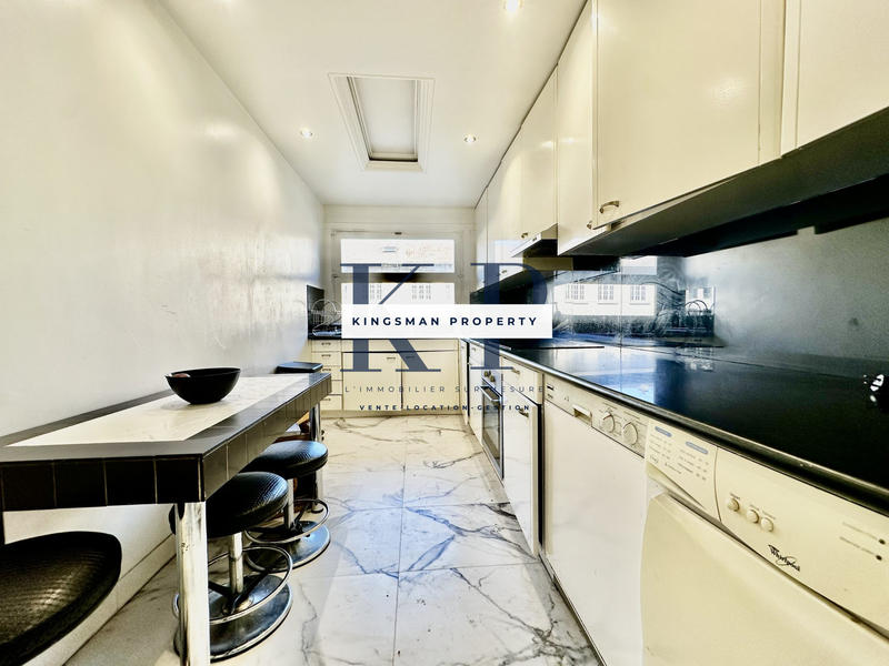 Appartement - 128 m² - 4 pièces