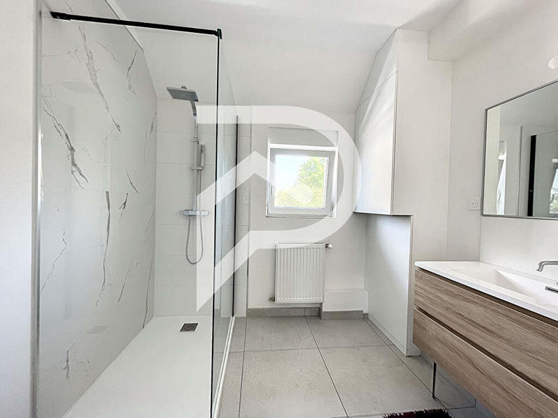 Appartement - 107 m² - 4 pièces