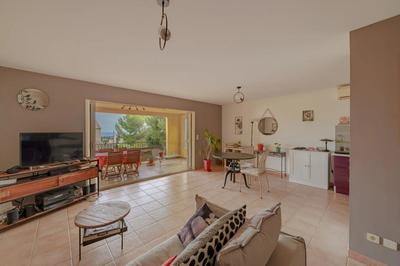 Appartement - 98 m² - 4 pièces