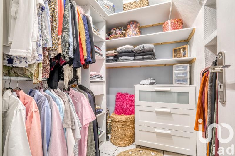 Maison - 218 m² - 8 pièces