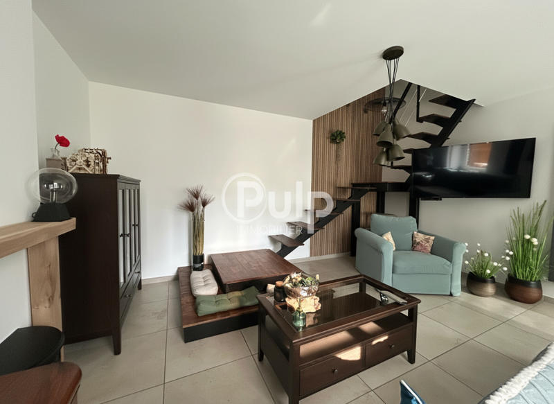 Maison - 92 m² - 4 pièces