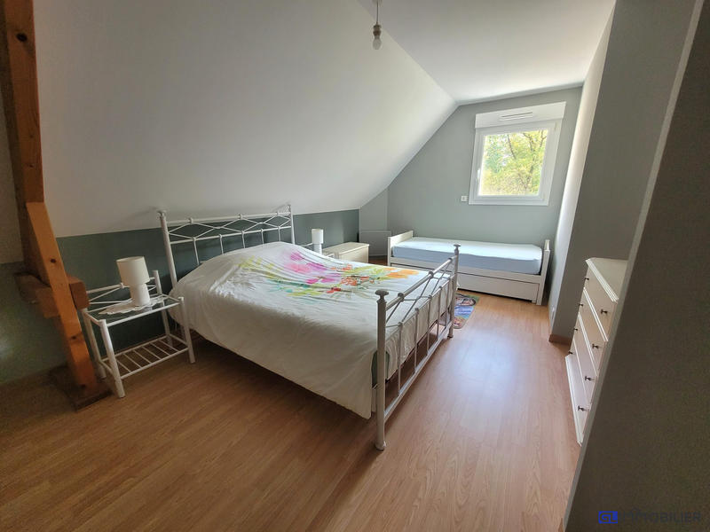 Maison - 201 m² - 7 pièces