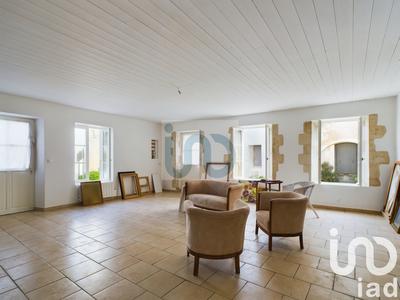 Maison - 196 m² - 7 pièces