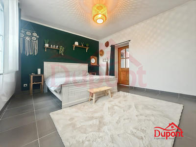 Maison - 245 m² - 10 pièces