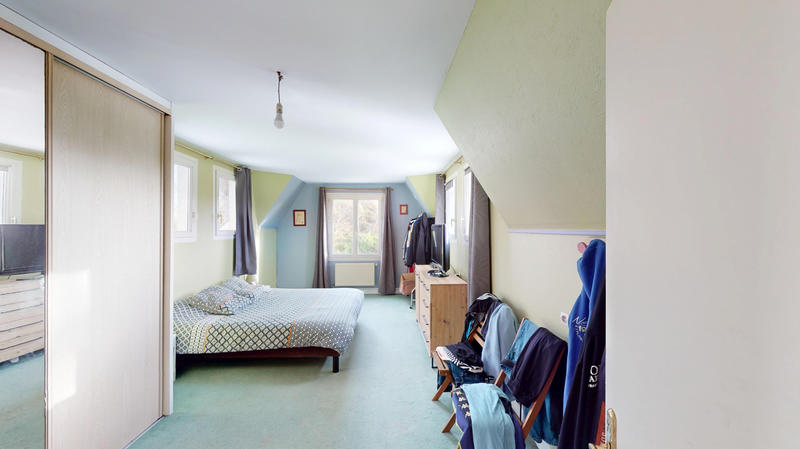 Maison - 179 m² - 5 pièces