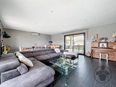 Maison - 170 m² - 6 pièces