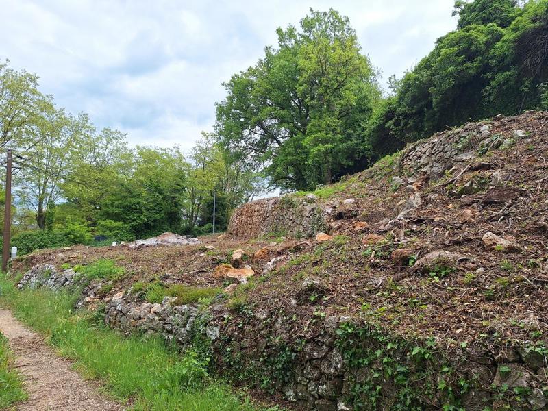 Terrain constructible - 1 138 m²