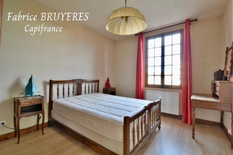 Maison - 180 m² - 8 pièces