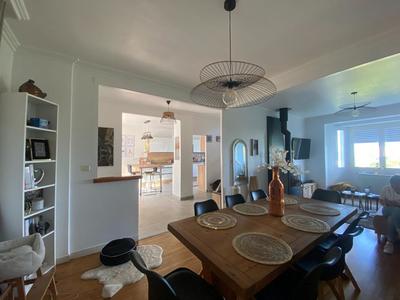 Maison de ville - 211 m² - 9 pièces