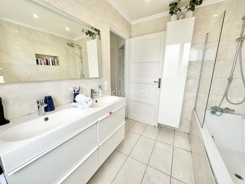 Maison de ville - 146 m² - 6 pièces