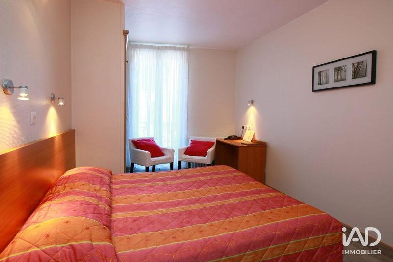 Local commercial - 1 500 m²