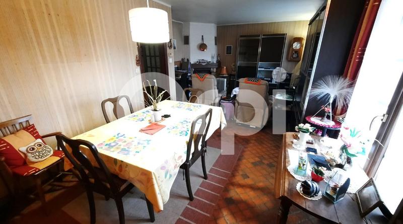 Maison - 104 m² - 4 pièces