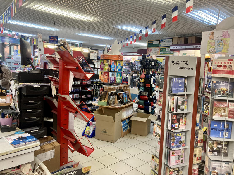 Fonds de commerce - Magasins - 120 m²