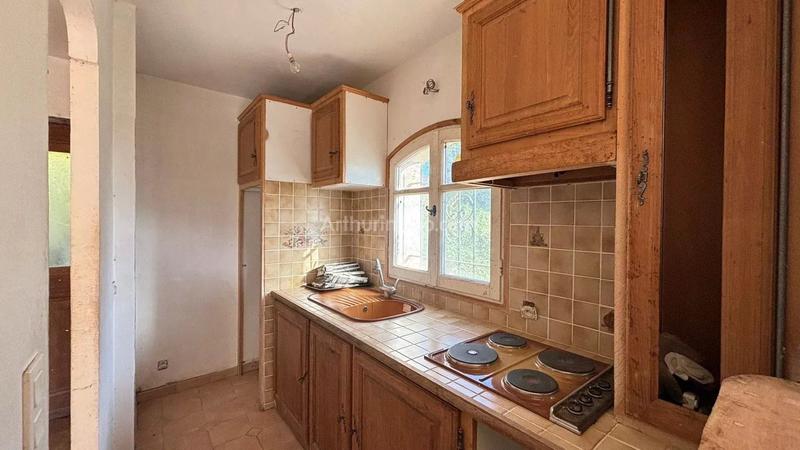 Maison - 212 m² - 7 pièces