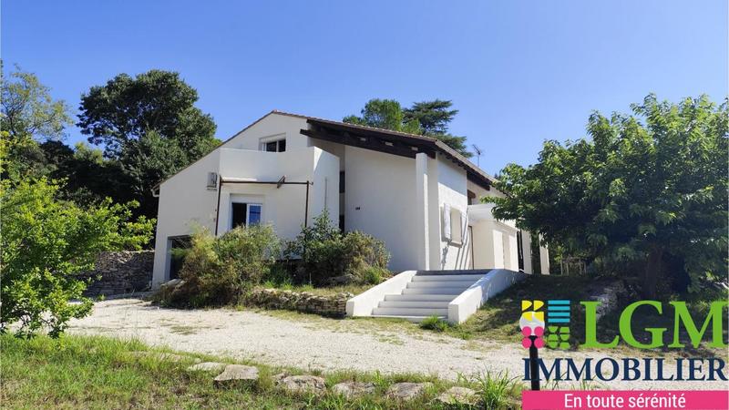 Maison - 140 m² - 5 pièces