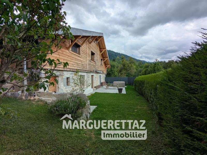 Maison de village - 188 m² - 6 pièces