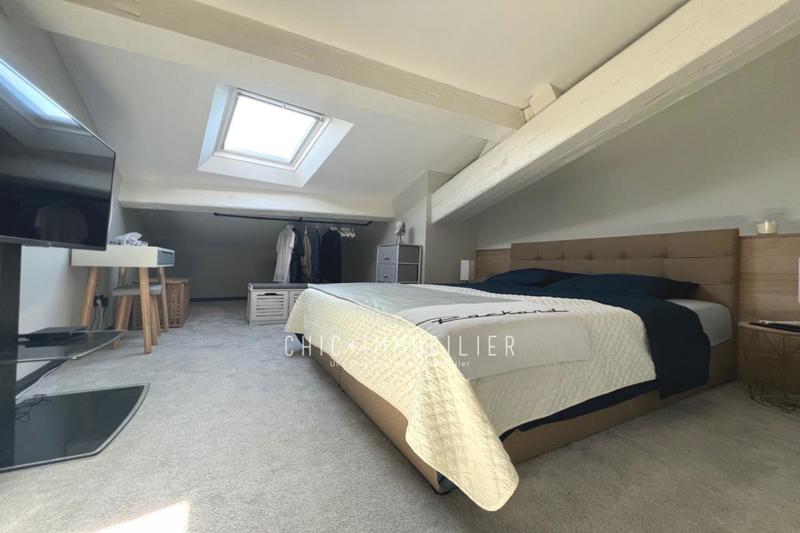 Appartement - 185 m² - 4 pièces