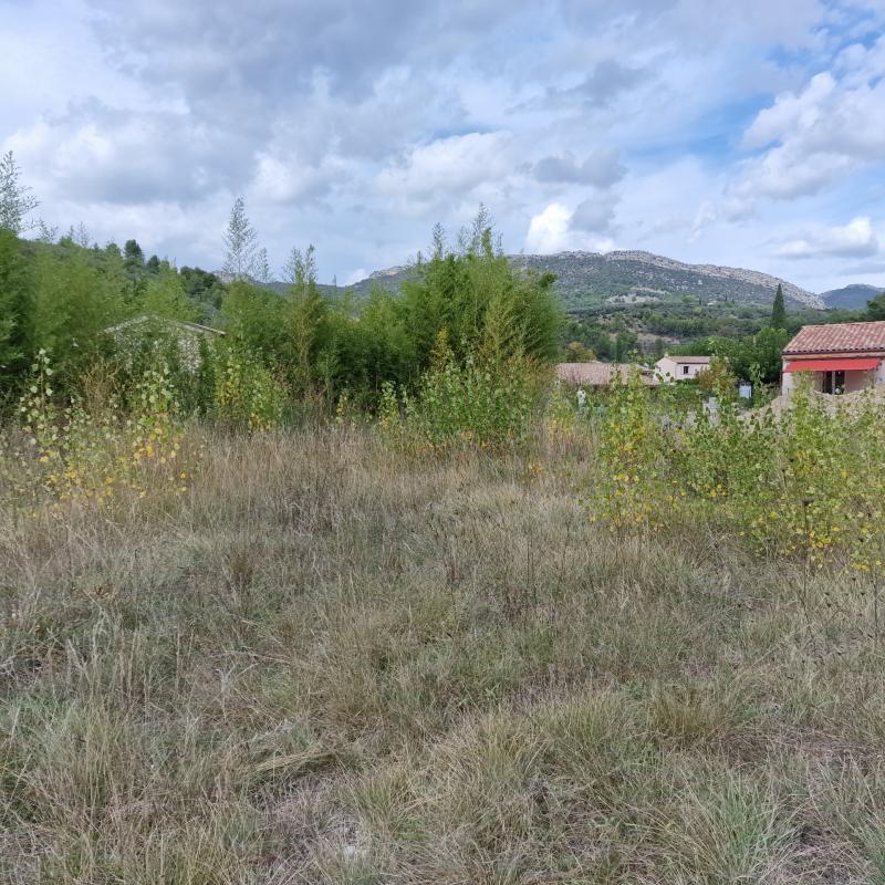 Terrain constructible - 756 m²