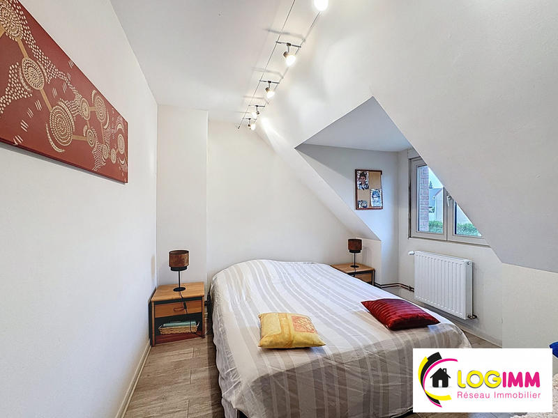 Maison - 187 m² - 9 pièces