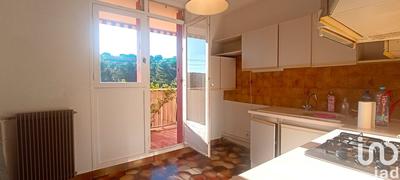 Appartement - 77 m² - 4 pièces