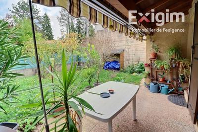 Maison - 88 m² - 5 pièces