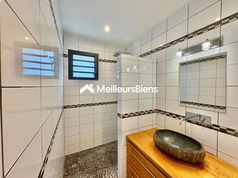 Maison - 103 m² - 4 pièces