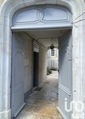 Maison - 360 m² - 17 pièces