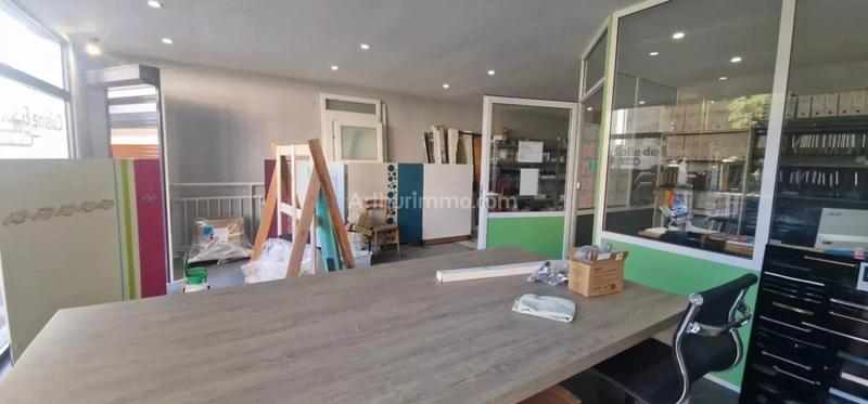 Bureau - 65 m² - 1 pièce