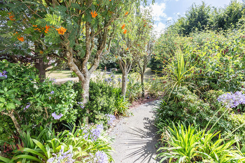 Maison - 190 m² - 8 pièces