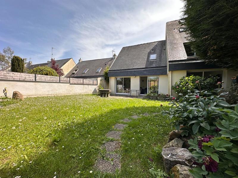 Maison - 175 m² - 8 pièces