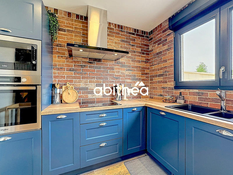 Maison - 95 m² - 4 pièces