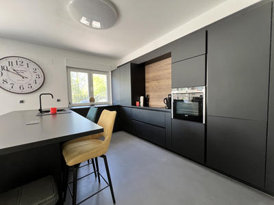 Maison - 163 m² - 6 pièces