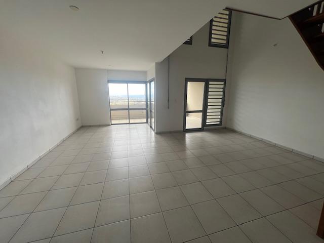 Appartement ancien - 96 m² - 4 pièces