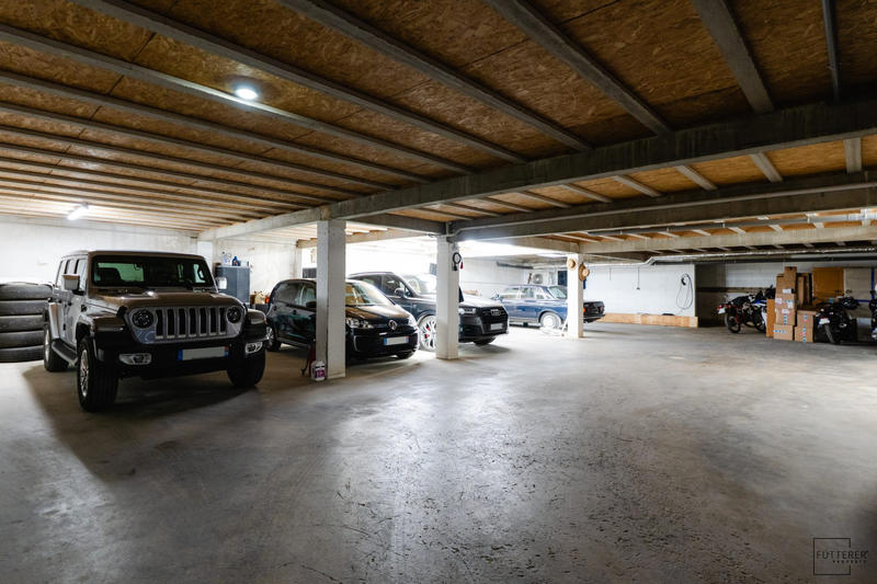 Maison contemporaine - 350 m² - 9 pièces