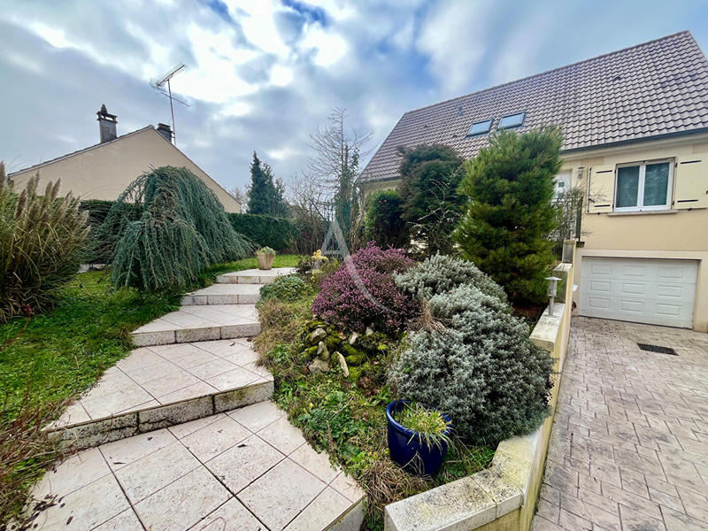 Maison - 123 m² - 5 pièces