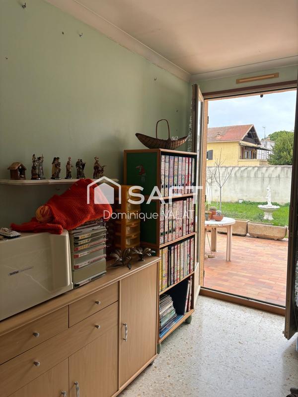 Maison - 235 m² - 10 pièces