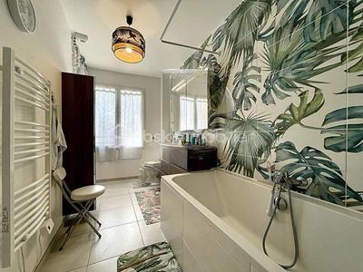 Maison - 86 m² - 5 pièces