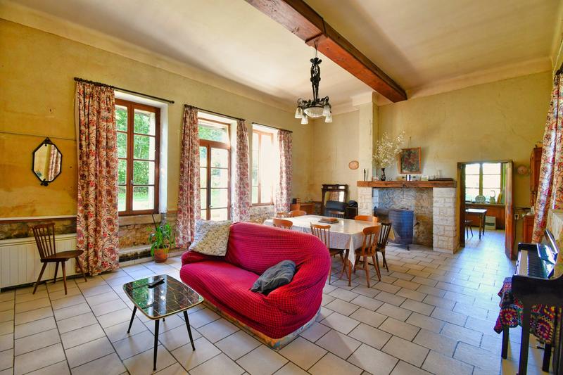 Maison ancienne - 207 m² - 9 pièces