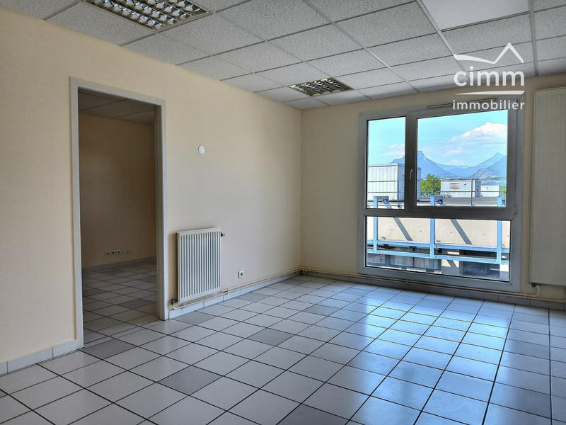 Local d'activités - 59 m² - 3 pièces