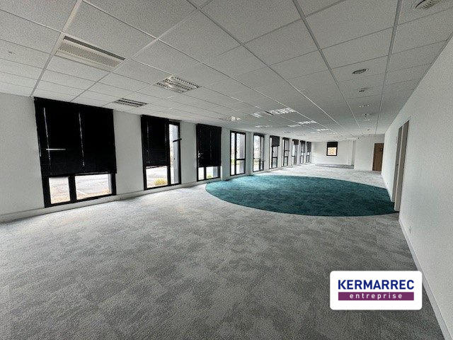 Bureau - 728 m²