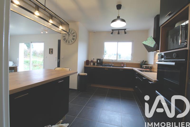 Maison - 95 m² - 5 pièces