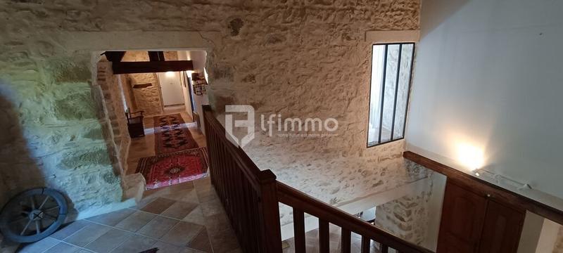 Demeure - 281 m² - 13 pièces