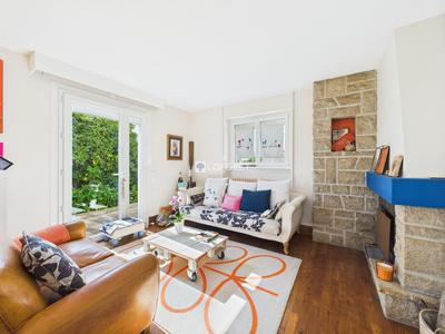 Maison traditionnelle - 135 m² - 6 pièces