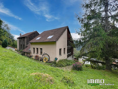 Maison - 408 m² - 10 pièces