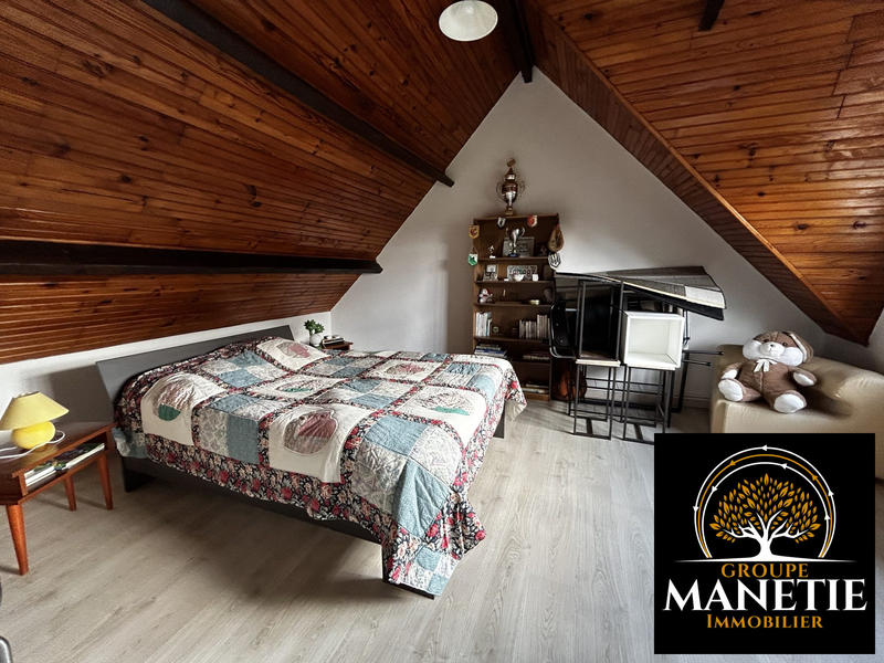 Maison - 137 m² - 7 pièces