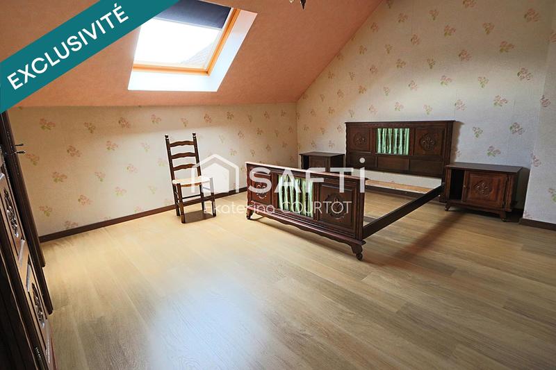 Maison - 233 m² - 9 pièces