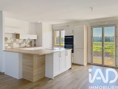 Maison - 76 m² - 4 pièces