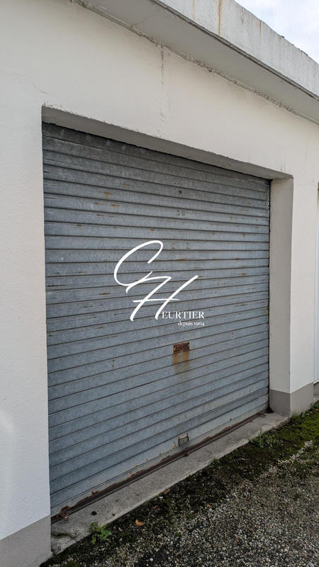 Parking / Garage - 14 m²