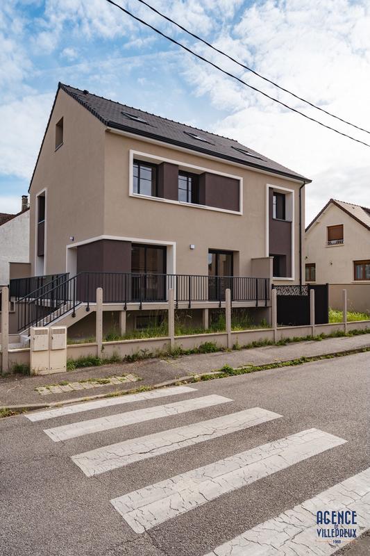 Maison - 92 m² - 6 pièces