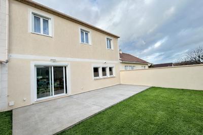 Maison - 137 m² - 6 pièces